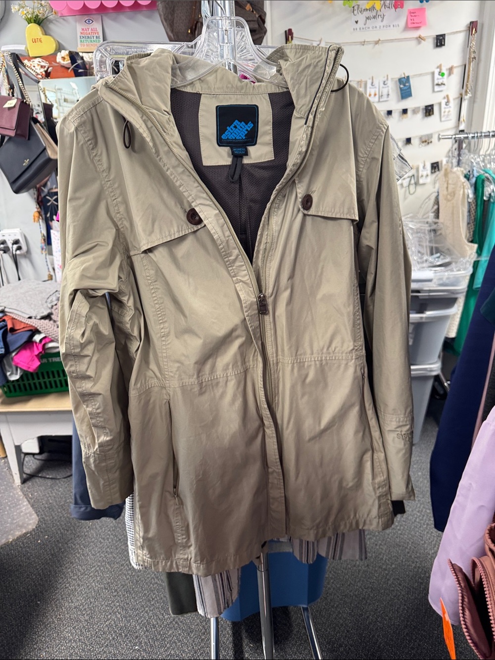 Eastern mountain sports jacket M // 091016